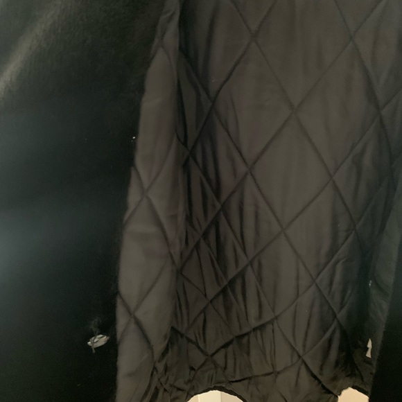 CLASSIQUE OUTERWEAR | Vintage  Coat with Faux Fur Trim. - Picture 5 of 10